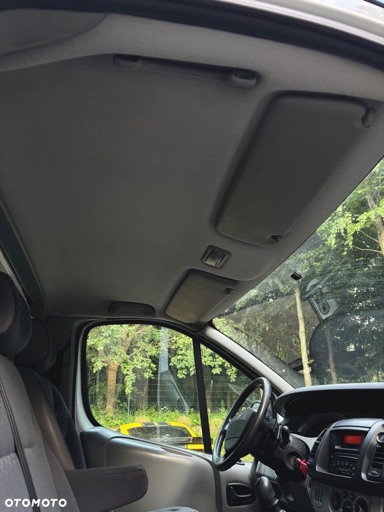 Renault Trafic - 13