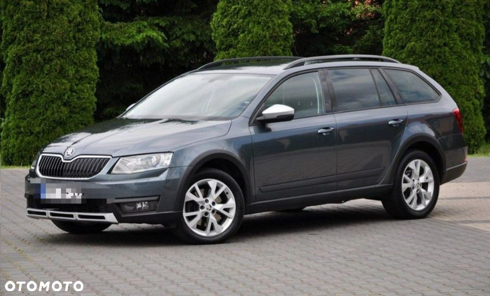 Skoda Octavia Scout 2.0 TDI 4x4 DSG - 6