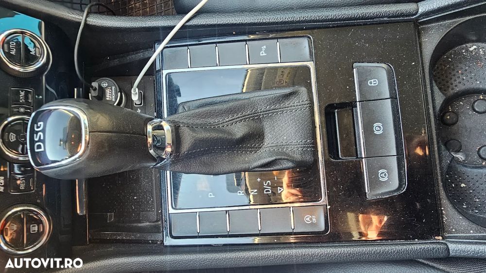 Skoda Superb 2.0 TDI DSG Ambition - 6