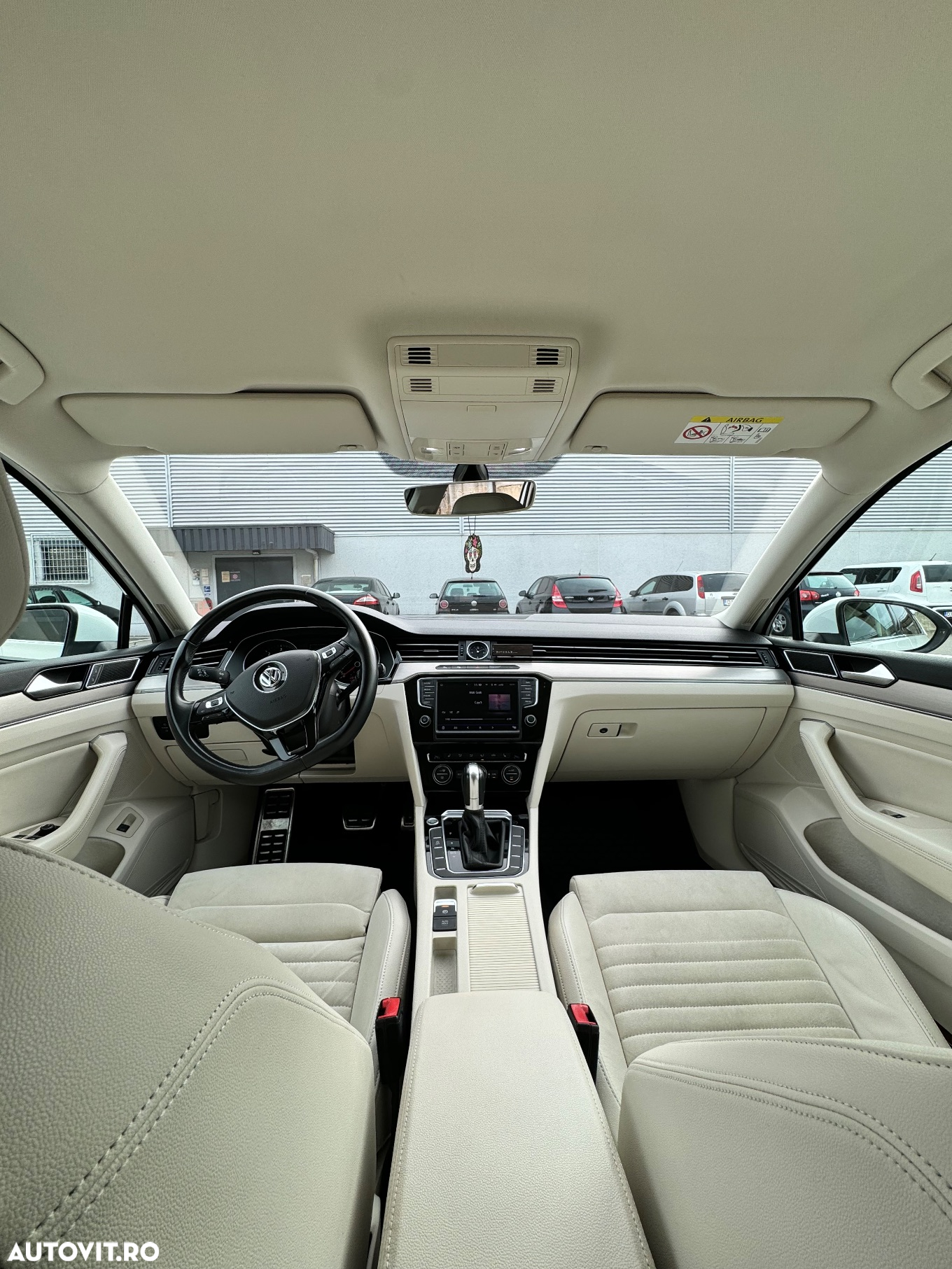 Volkswagen Passat Variant 2.0 TDI DSG Highline - 12