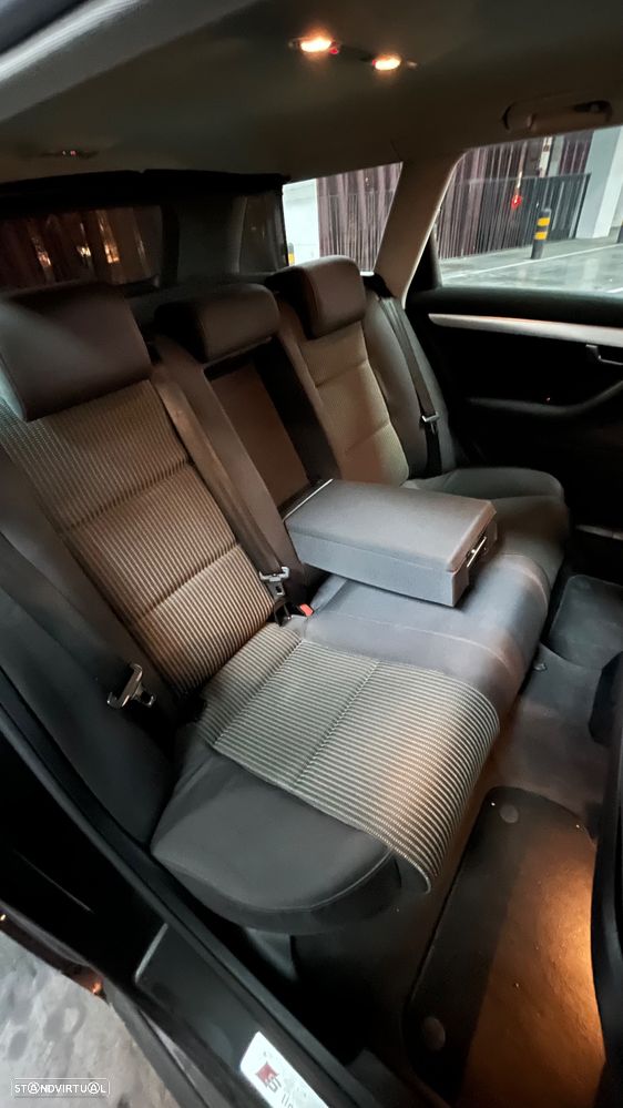 Audi A4 Avant 2.0 TDi S-line - 7