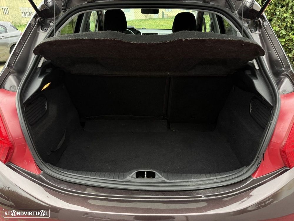 Peugeot 208 1.4 VTi Active - 16