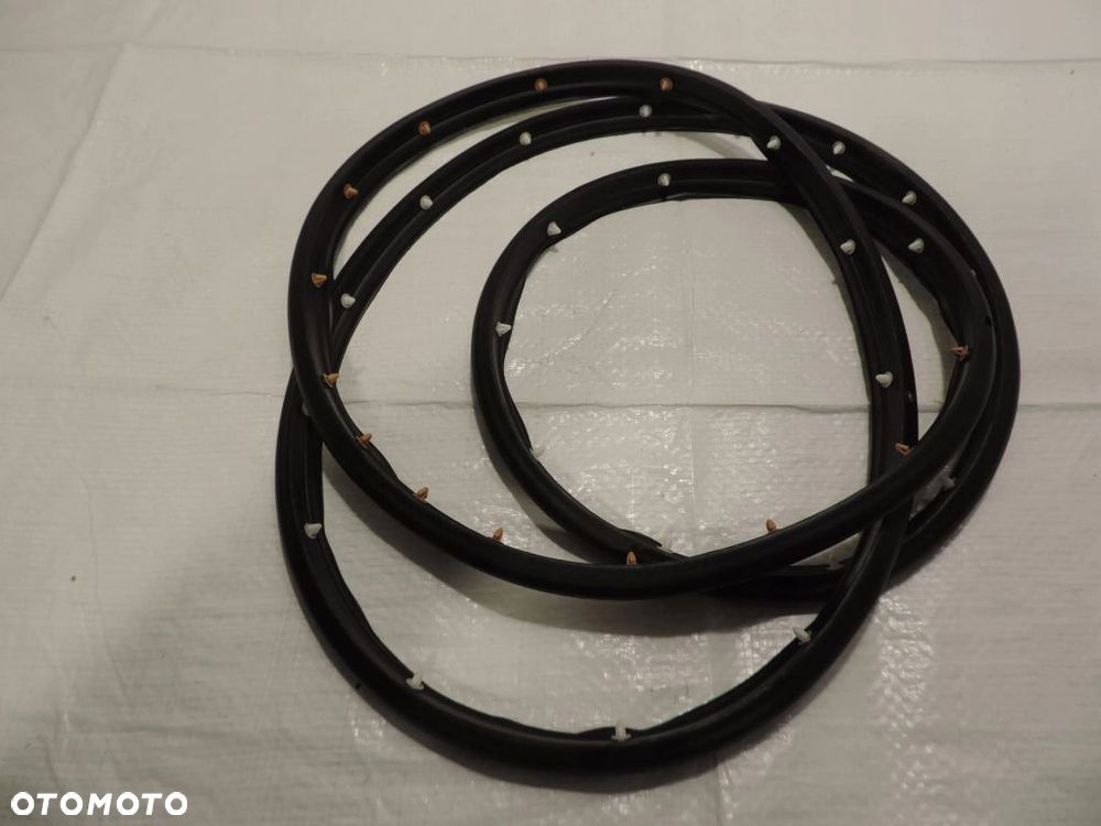 Uszczelka drzwi prawy przód Opel Zafira C III 39019692 NOWA ORYGINAŁ - 2