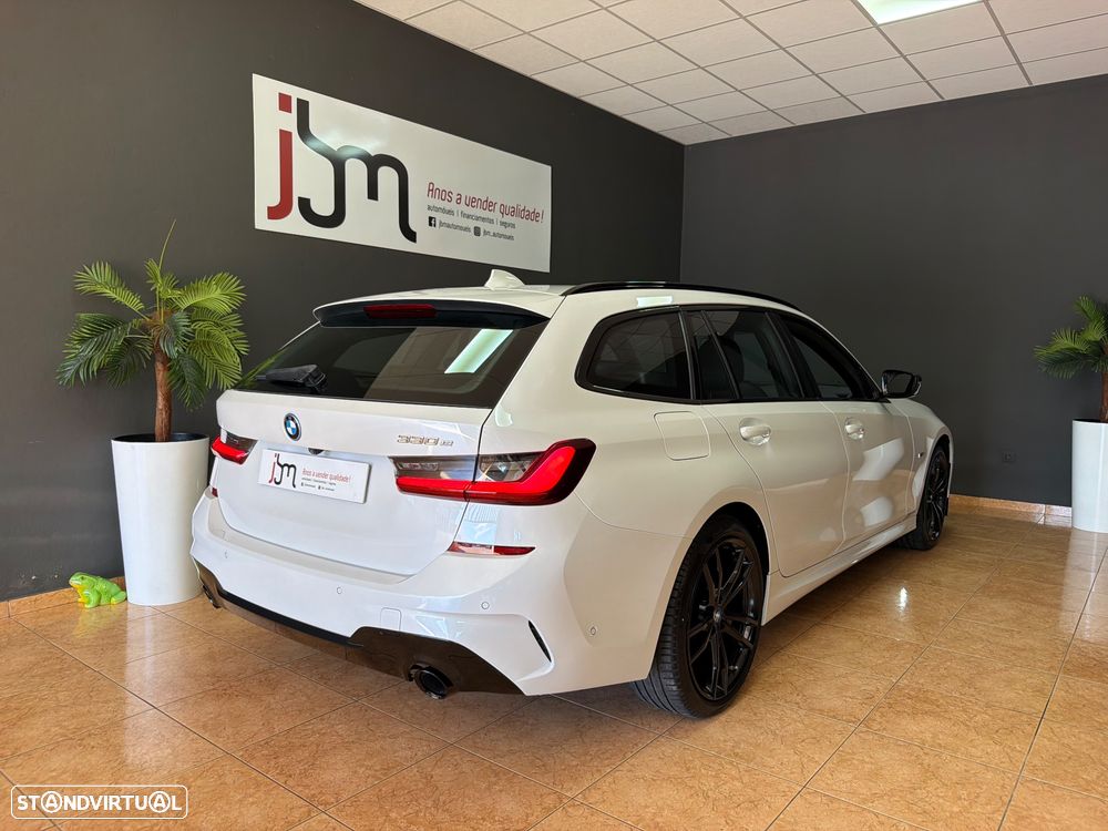 BMW 330 e Pack Desportivo M Auto - 19