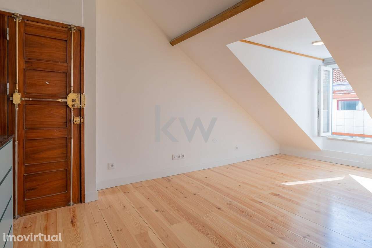 Apartamento T1 na Madragoa – Totalmente Remodelado, Equipado e Decorad - Grande imagem: 3/22