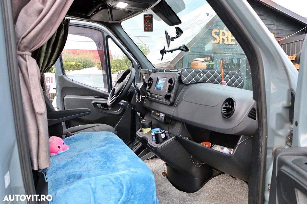 Mercedes-Benz Sprinter 319 - 10