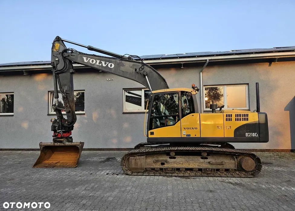 Volvo EC 210 CL - 5