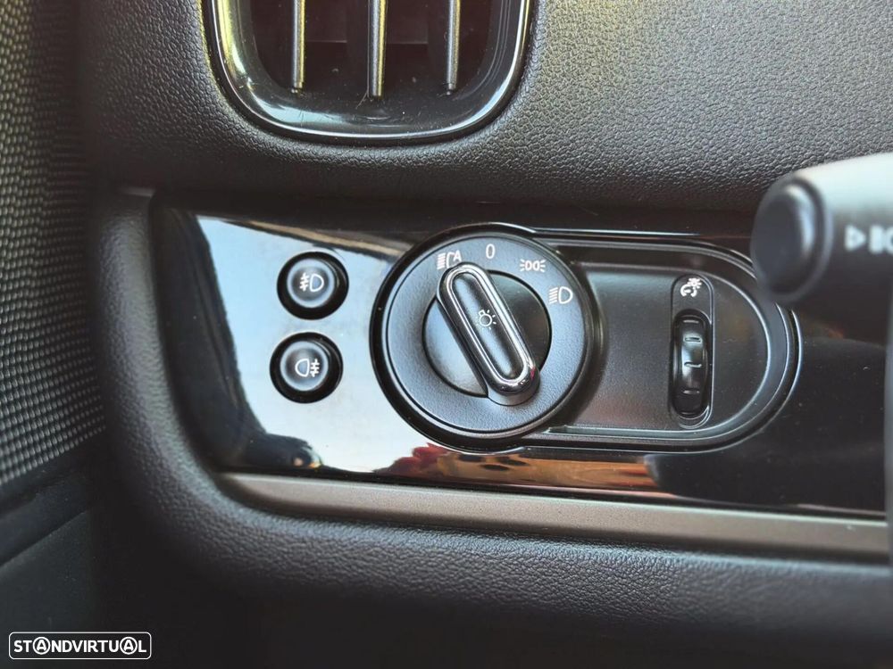 MINI Countryman One D Sport Edition - 19