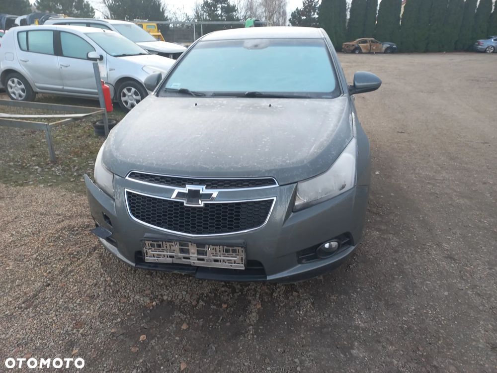 Chevrolet Cruze sedan 2.0 Vcdi 92kw 09r wszystkie części GCV - 1