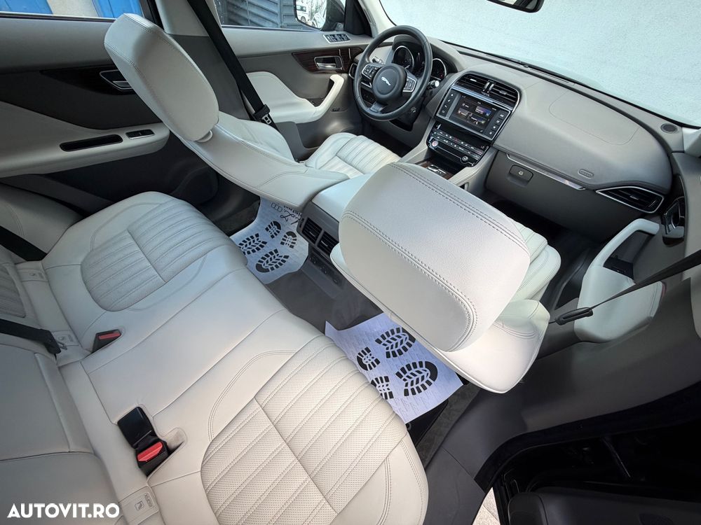 Jaguar F-Pace - 25
