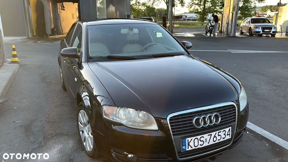 Audi A4 Limousine