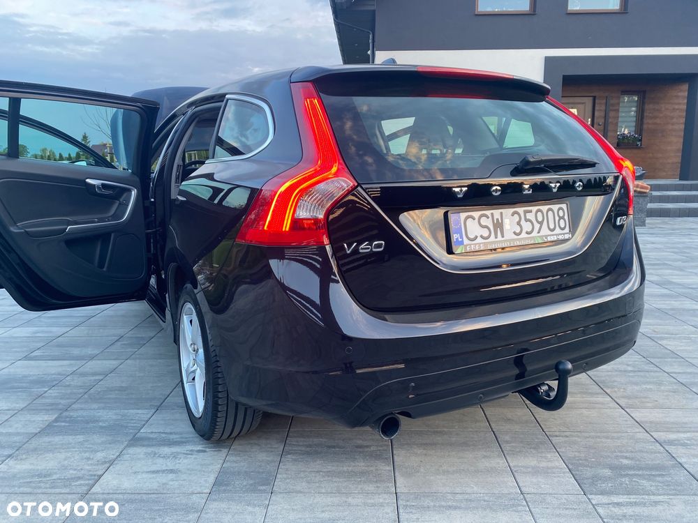 Volvo V60 D3 Drive-E Summum - 19