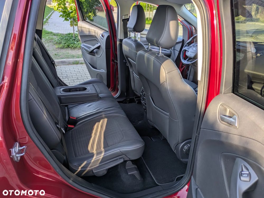 Ford Kuga 1.5 EcoBoost 2x4 Titanium - 20