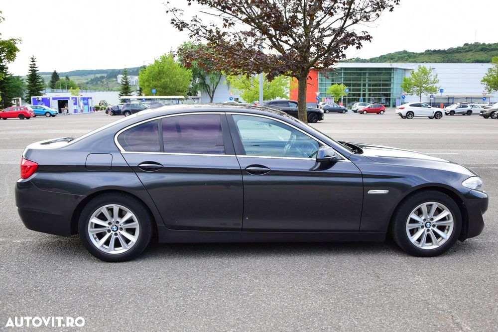 BMW Seria 5 530d Aut. - 28
