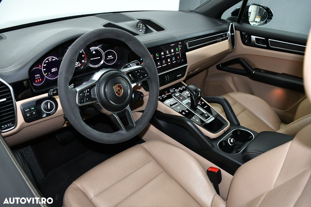 Porsche Cayenne Standard - 14