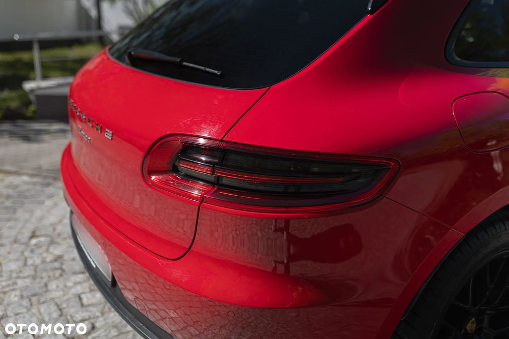 Porsche Macan Standard - 12