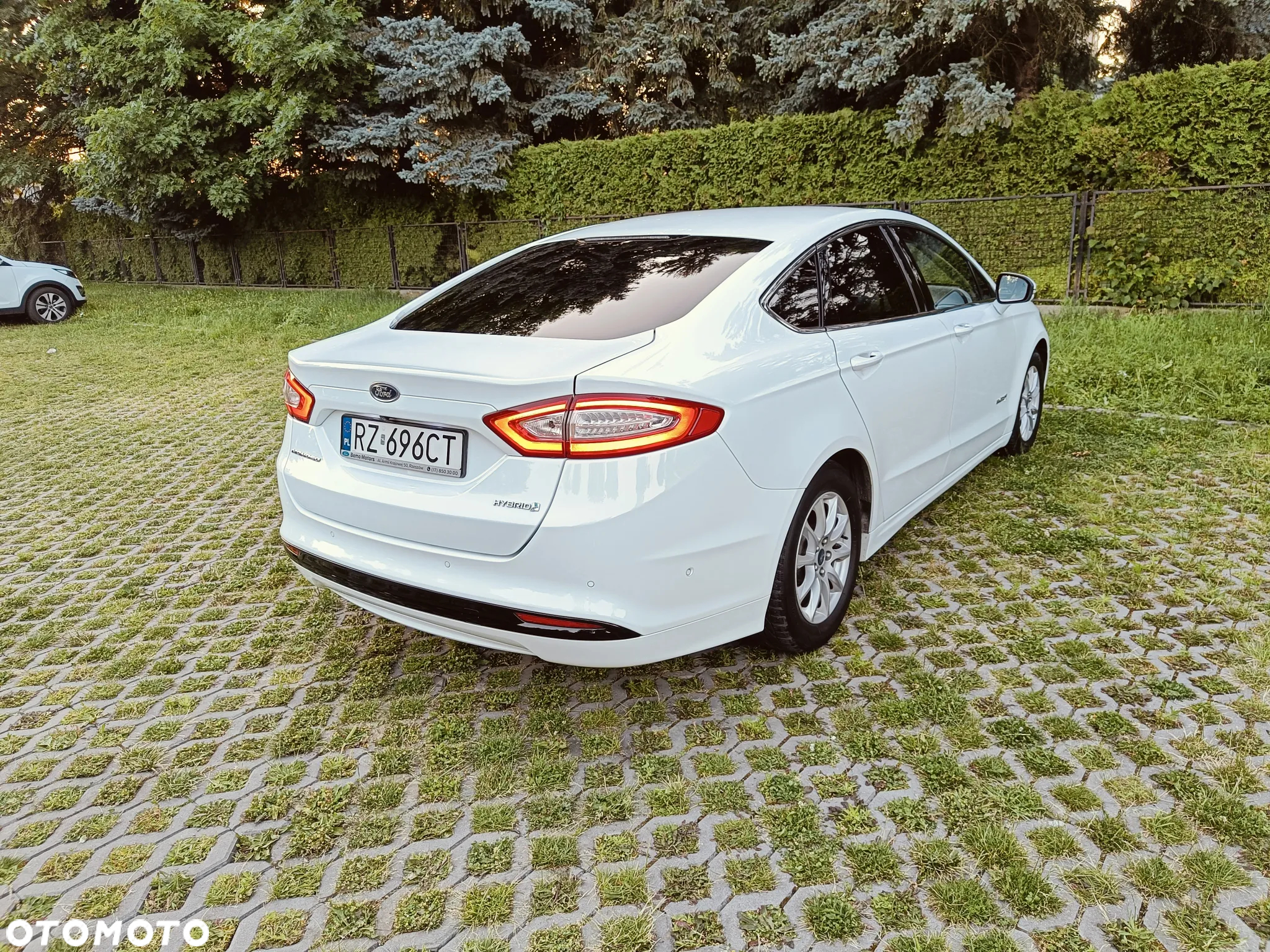 Ford Mondeo 2.0 Hybrid Titanium - 8