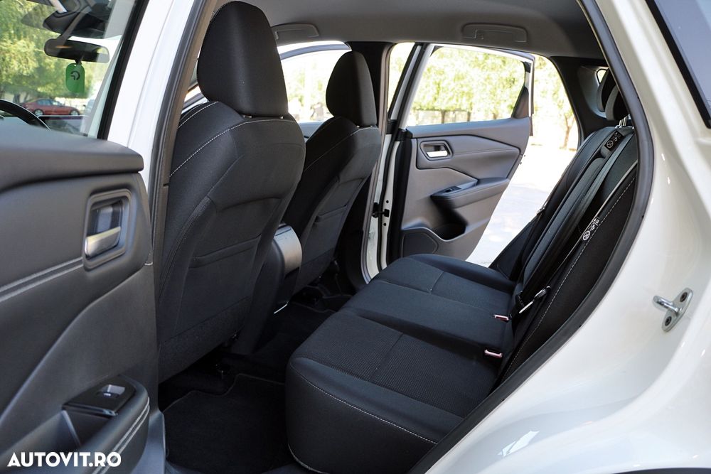 Nissan Qashqai 1.3 138CP 2WD N-Connecta - 17