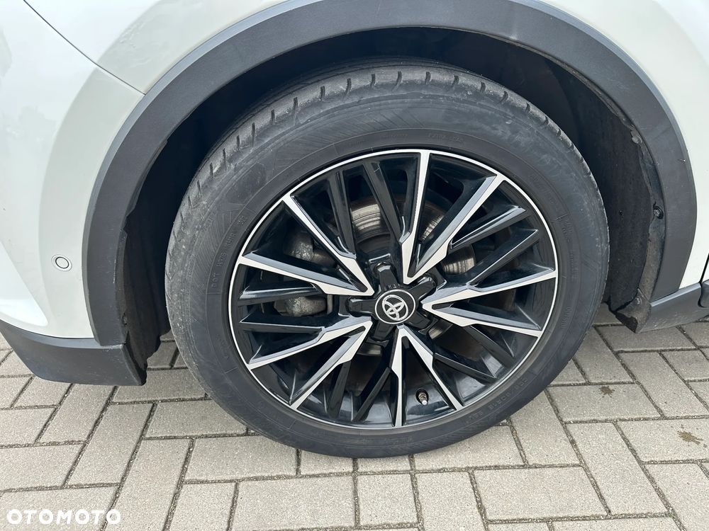 Toyota C-HR - 30