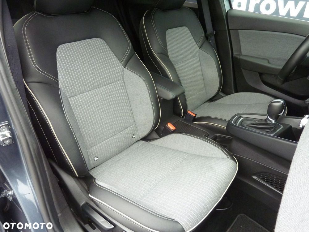 Renault Clio - 15