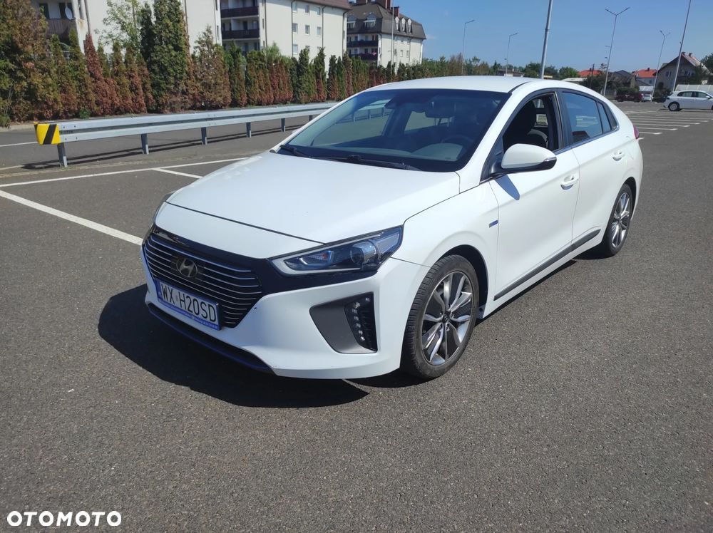 Hyundai IONIQ - 1