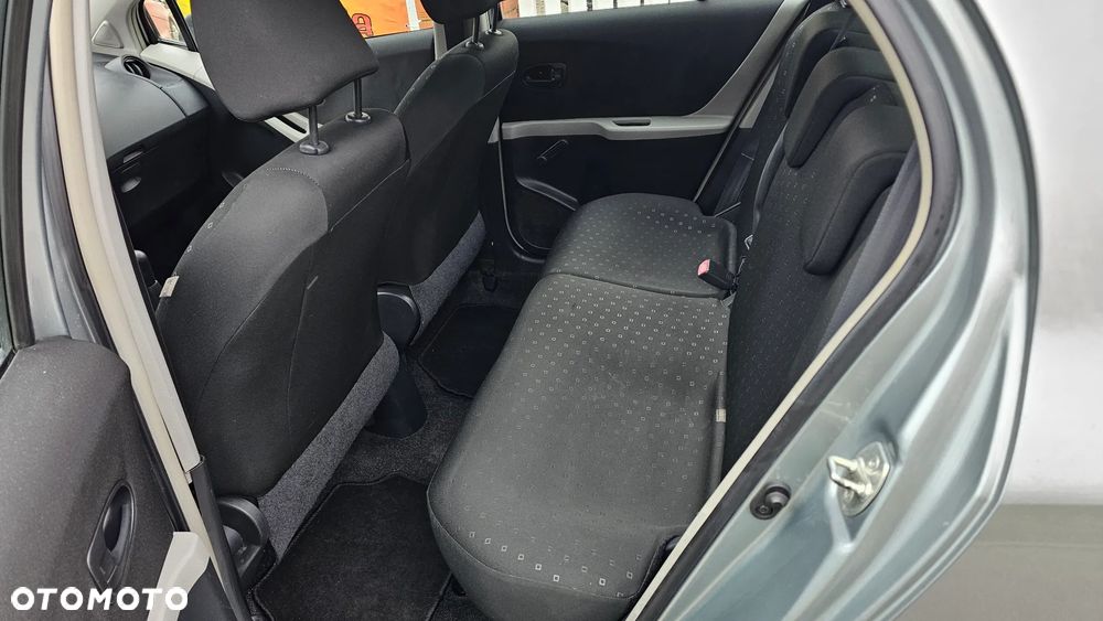Toyota Yaris 1.0 VVT-i Luna - 11