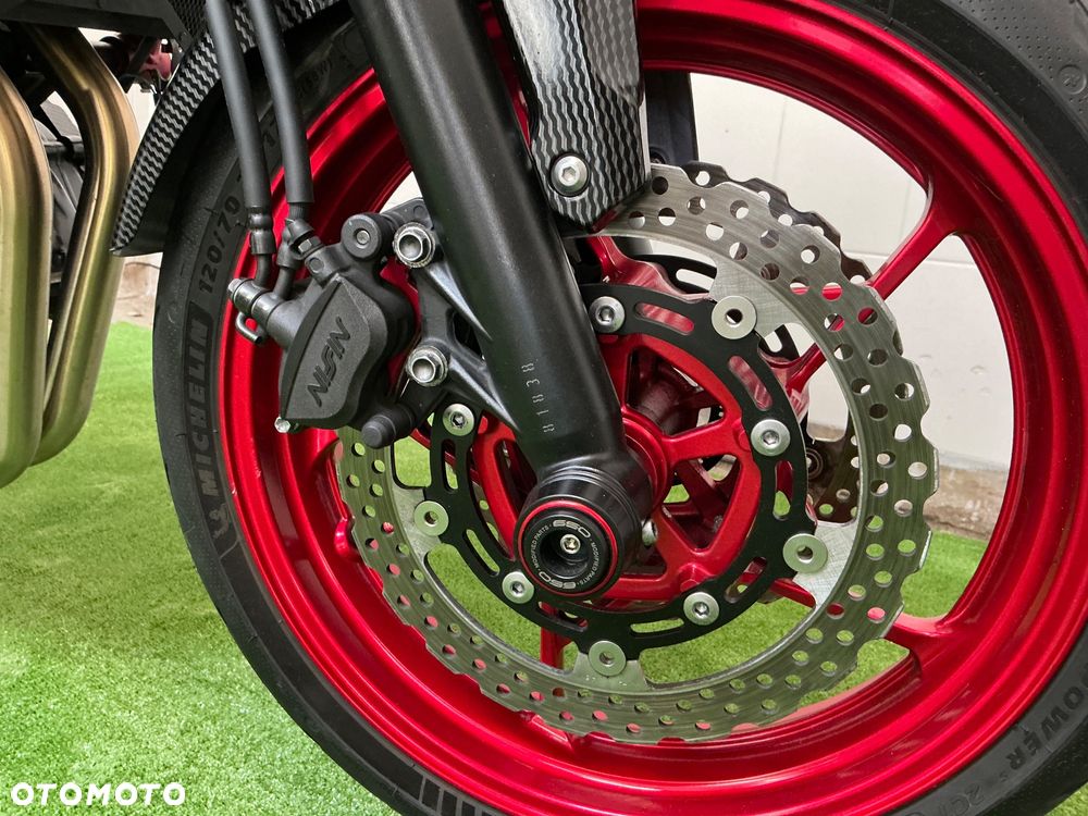 Kawasaki Z 650 - 10