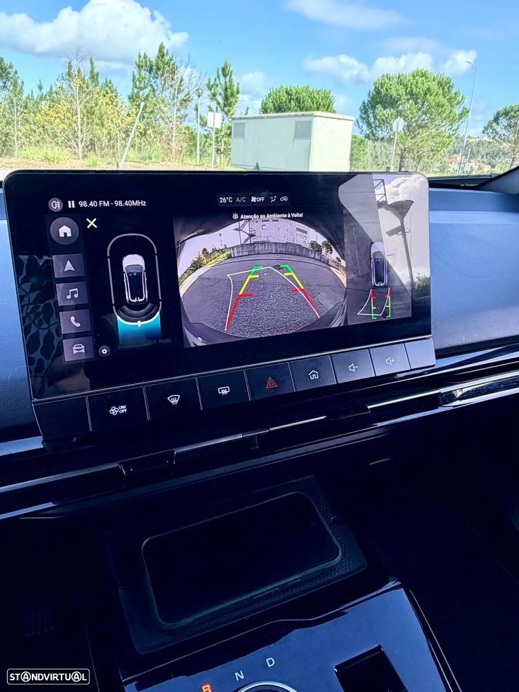 MG MG4 64 kWh Luxury - 12