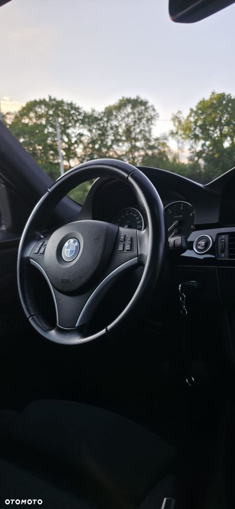 BMW Seria 3 320d DPF - 18