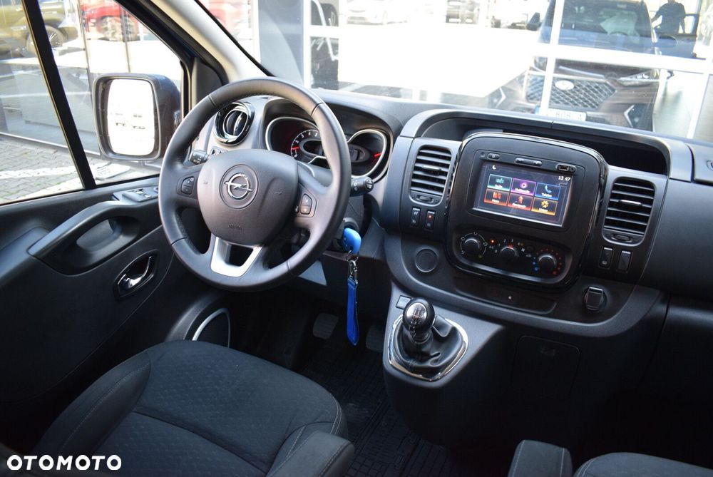 Opel Vivaro - 15