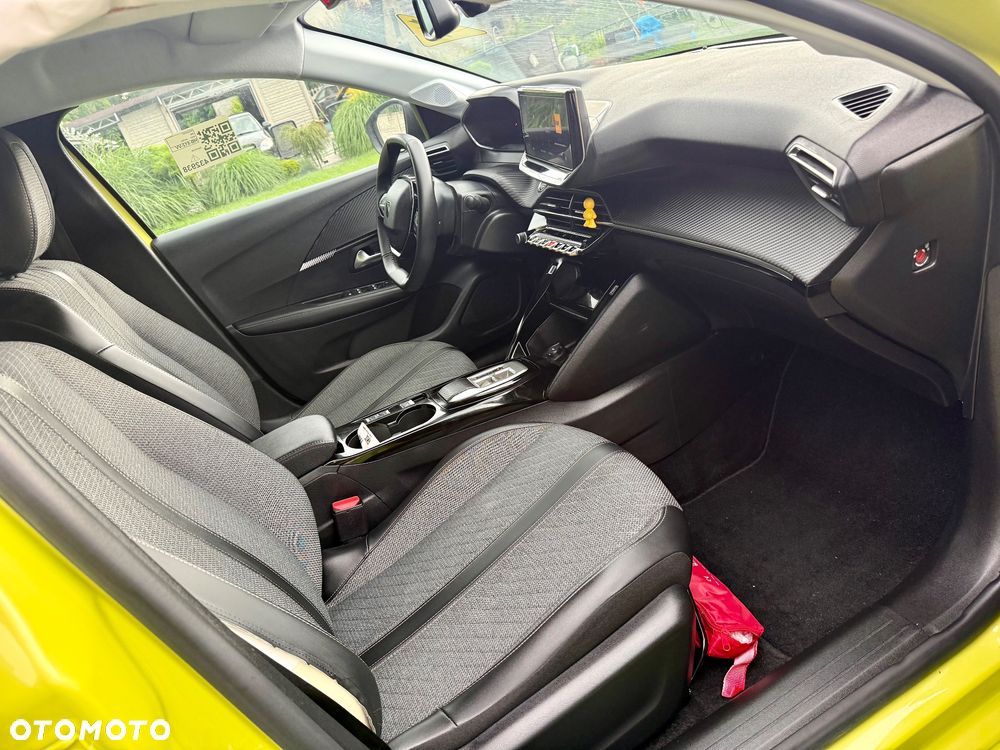 Peugeot 208 Elektromotor 136 Allure Pack - 11