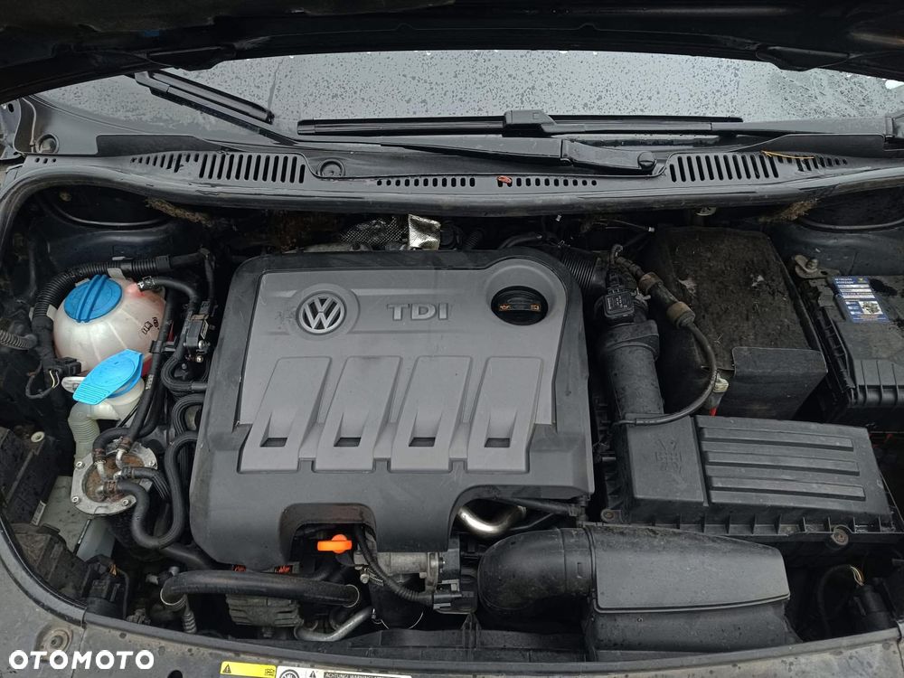 Volkswagen Touran 1.6 TDI DPF BlueMotion Technology Comfortline - 15