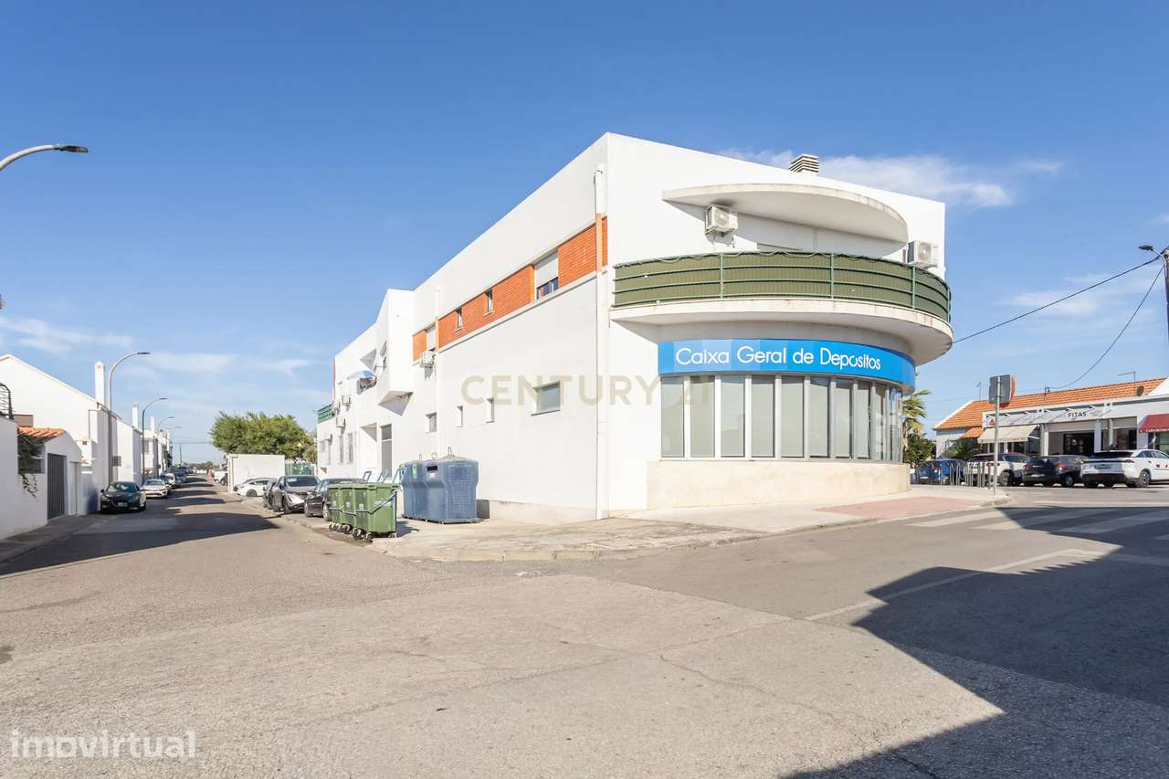 Garagem Fechada com 36 m² e Eletricidade – Faralhão, Setúbal - Grande imagem: 2/5