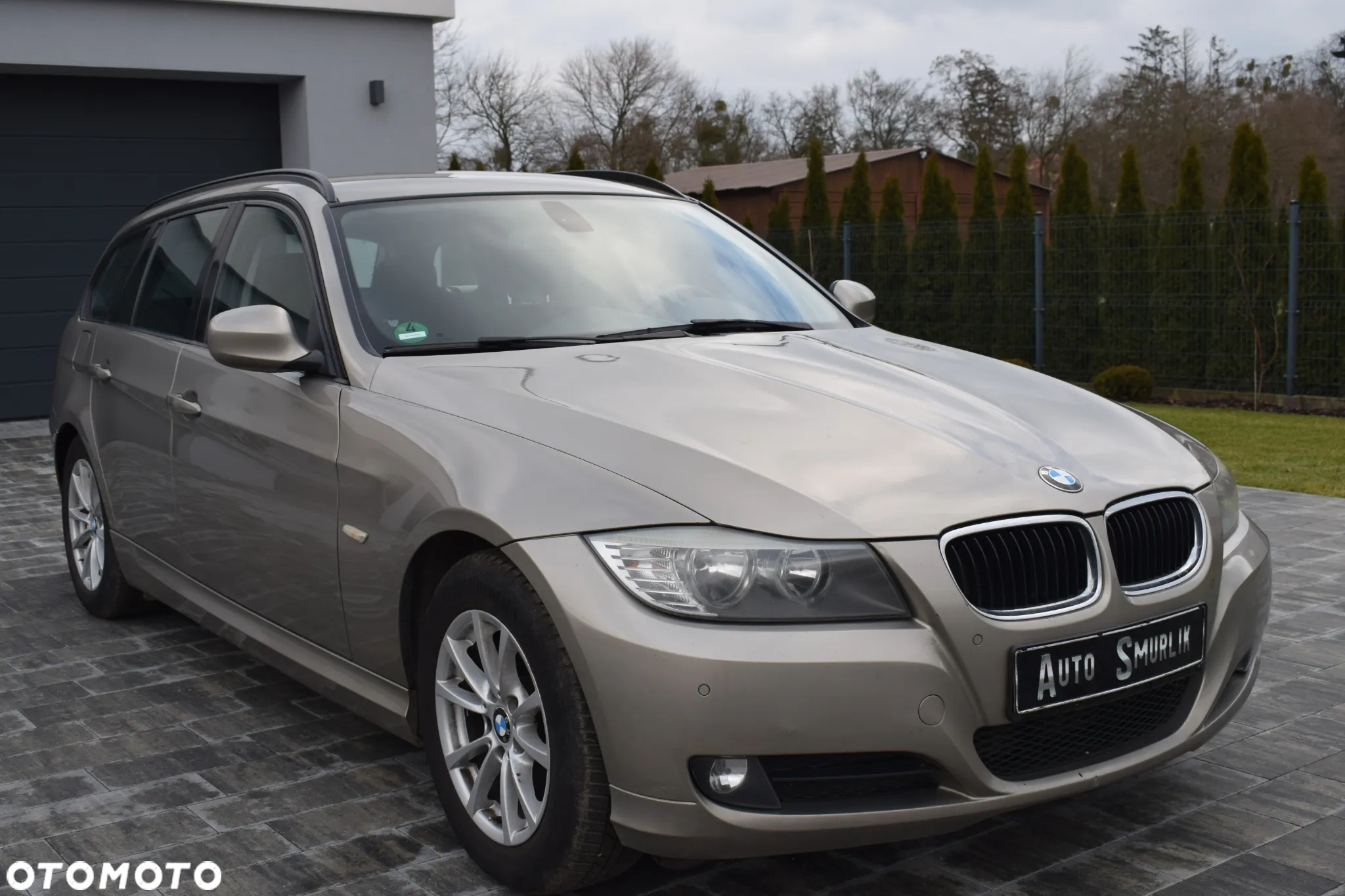 BMW Seria 3 318d Touring - 14