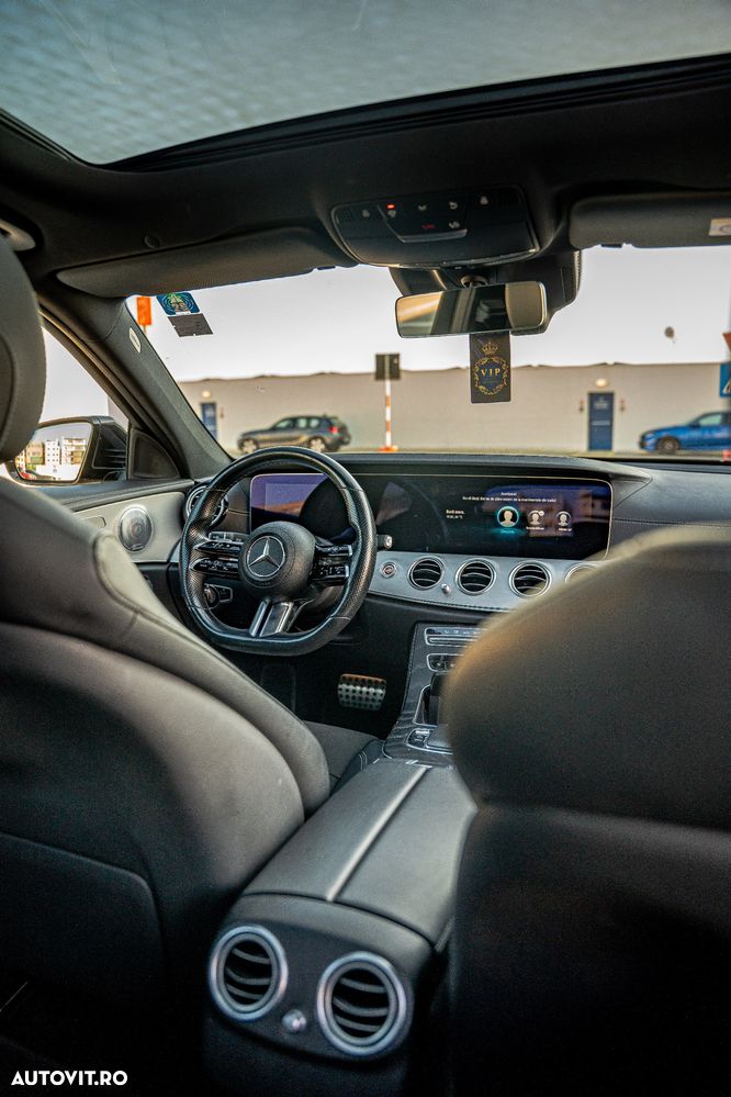 Mercedes-Benz E 300 4MATIC Aut. - 8