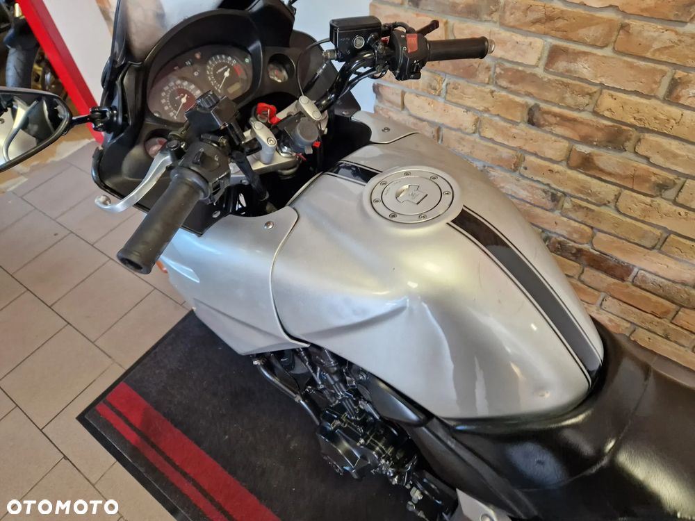 Honda CBF - 11