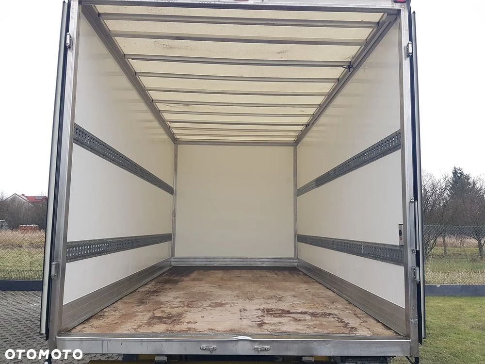Renault MASTER KONTENER 8EP 4,21x2,23x2,22 KLIMA MANUAL KRAJOWY 6-BIEGÓW - 24