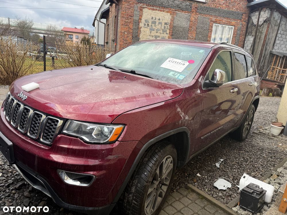 Jeep Grand Cherokee - 13