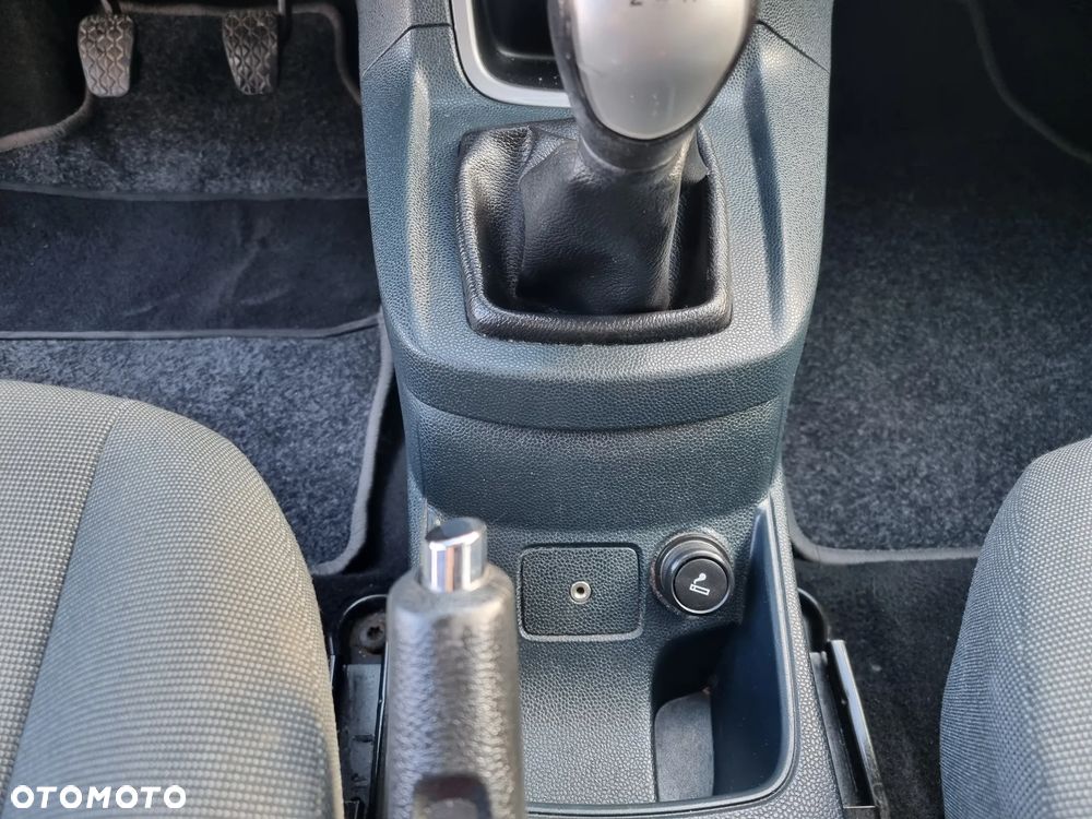 Ford Fiesta 1.25 Champions Edition - 16