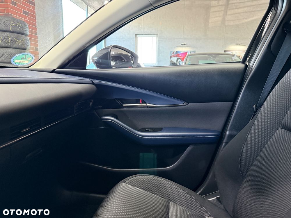 Mazda CX-30 SKYACTIV-X 2.0 M-Hybrid AWD SELECTION - 30