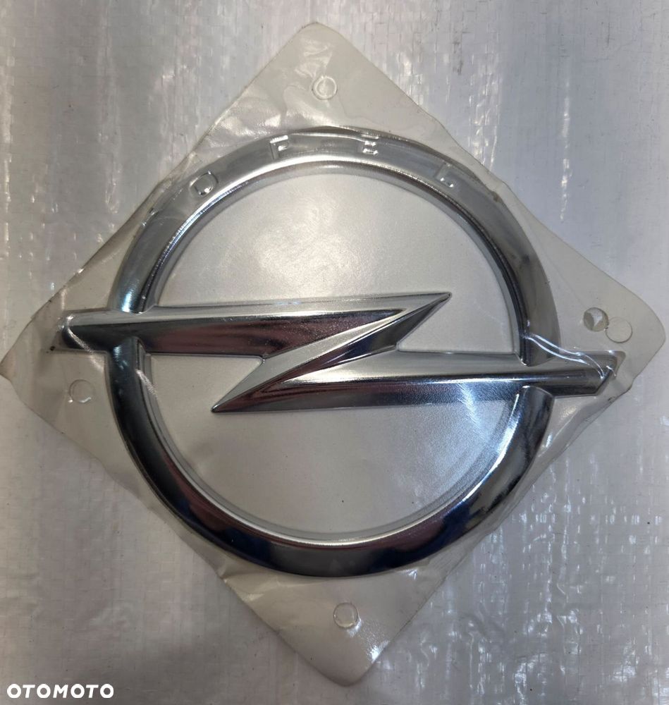 KLAPY BAGAŻNIKA KLAMKI EMBLEMAT LOGO OPEL INSIGNIA B HB NOWA 13597112 - 1
