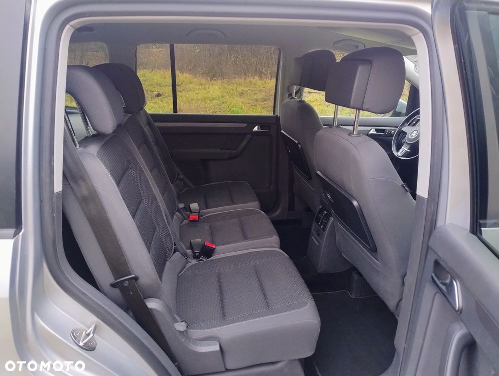 Volkswagen Touran 1.4 TSI Conceptline - 14