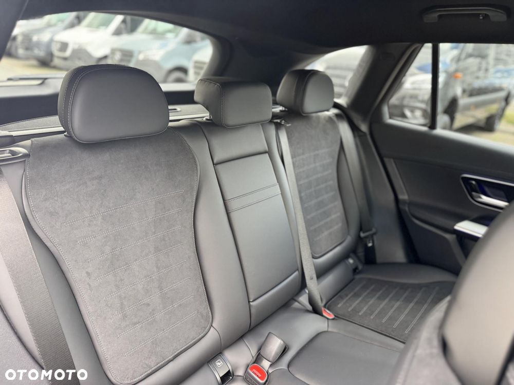 Mercedes-Benz GLC 300 e PHEV 4-Matic AMG Line - 15