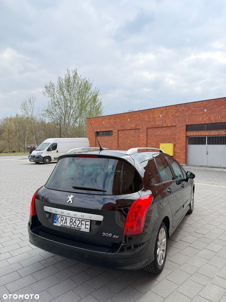 Peugeot 308 1.6 Trendy Navtech - 20
