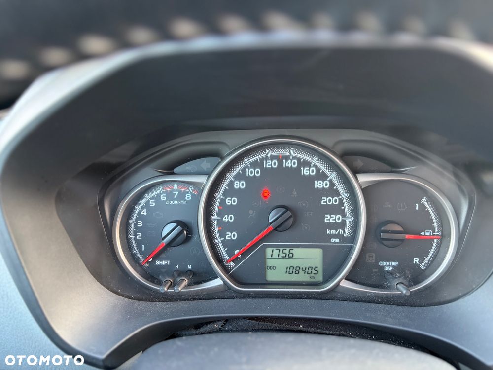 Toyota Yaris 1.33 Premium - 13