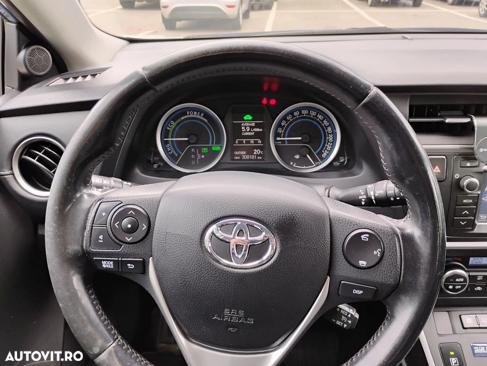 Toyota Auris 1.8 L VVT-i TS Hybrid Sol+ - 11