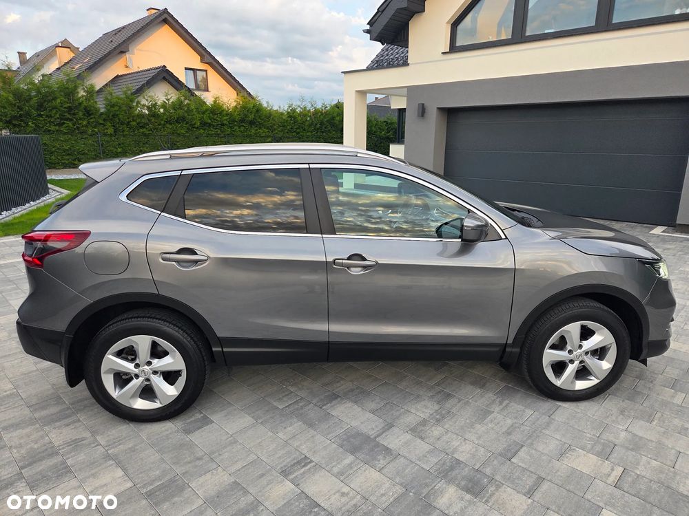 Nissan Qashqai 1.7 dCi N-Connecta - 2