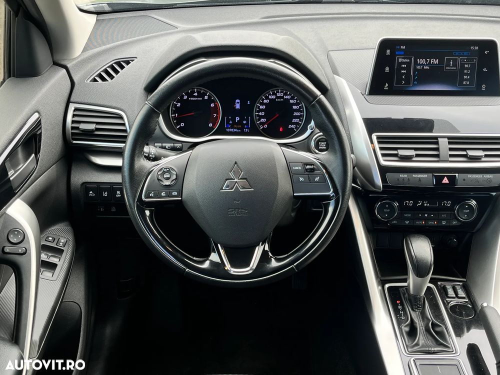 Mitsubishi Eclipse-Cross - 13