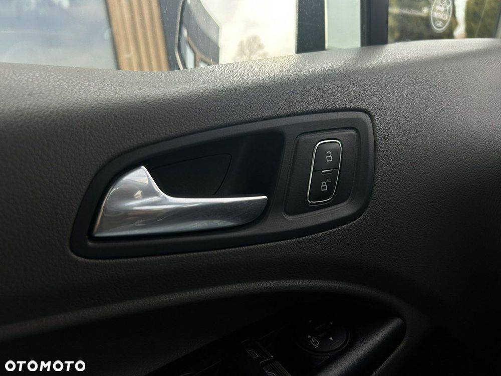 Ford Tourneo Connect - 32