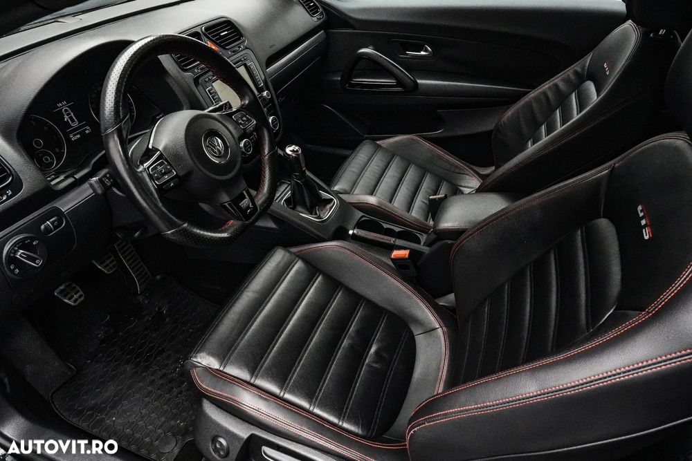 Volkswagen Scirocco 2.0 TSI - 10